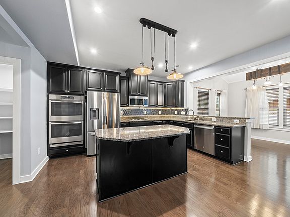5th image of 2909 Landon Pines Ct
