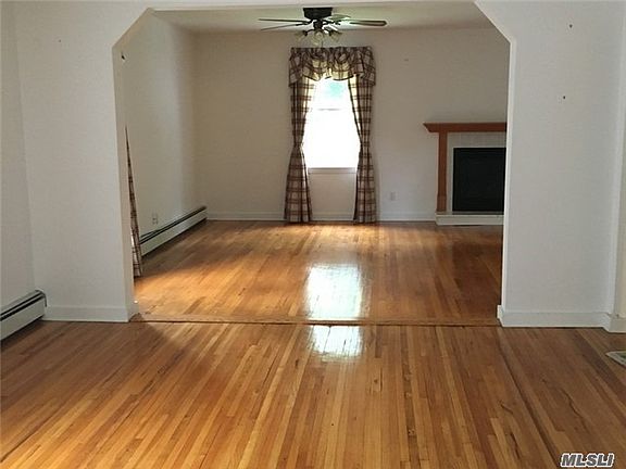 2nd image of 85 West Dr