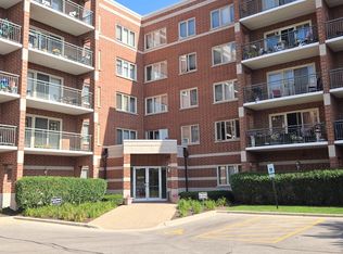 6430 W Berteau Ave APT 203, Chicago, IL 60634