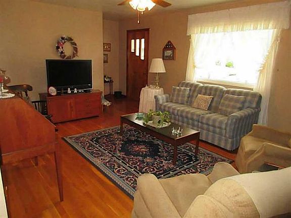 2nd image of 1812 Acheson Ave