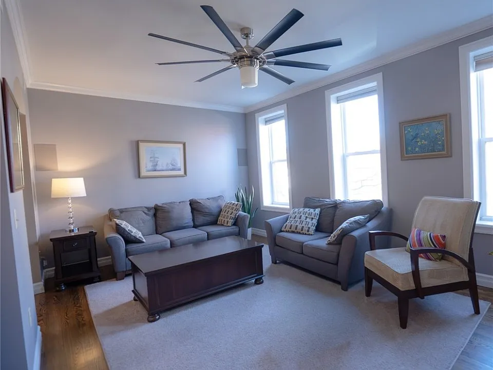 90 E Market St #2