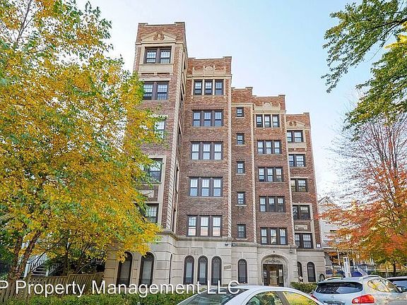 5th image of 5220 S Kenwood Ave APT 406