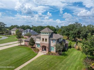 1058 Angelwood Cir, Breaux Bridge, LA 70517