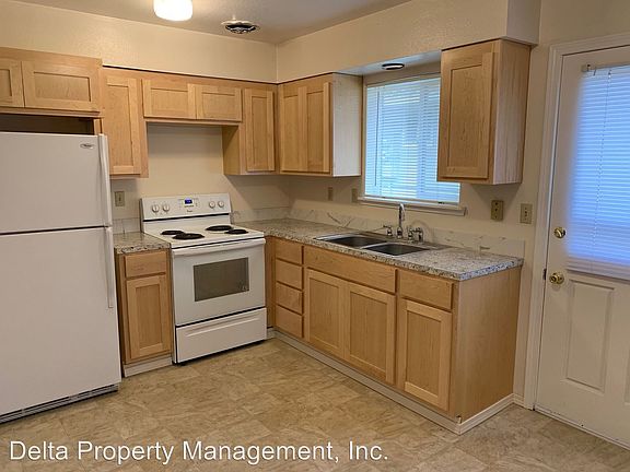 3rd image of 709 Cedar Ave APT 1