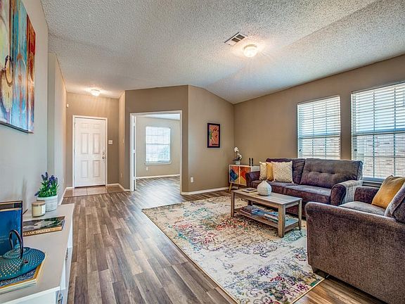 2nd image of 612 Jewelflower Dr