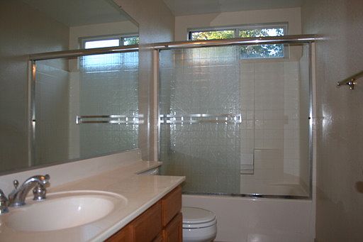 5th image of 183 Orchard Oak Cir
