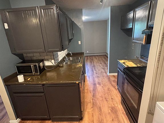 3rd image of 2311 119th St NW #206