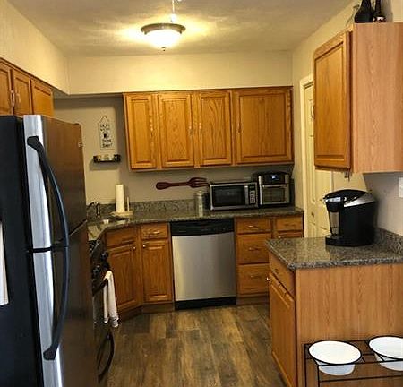 5th image of 17 Delmont Ave