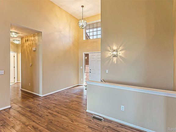 4th image of 20605 Golf Ridge Cir