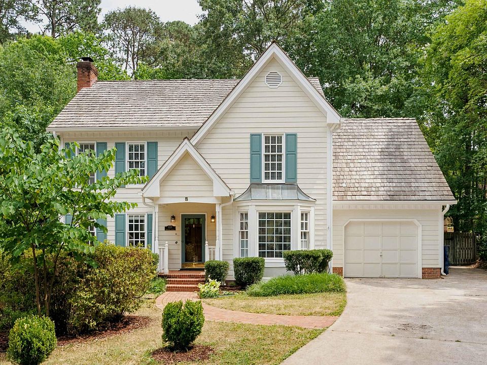 1st image of 2221 Brisbayne Cir