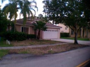 17653 SW 9th St, Pembroke Pines, FL 33029