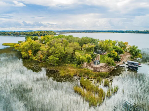 23040 S Lizzie Isle, Pelican Rapids, MN 56572