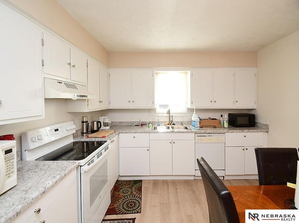 omaha-nebraska-75767315 picture