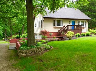 39 Harbauer Ln, Springfield, IL 62702