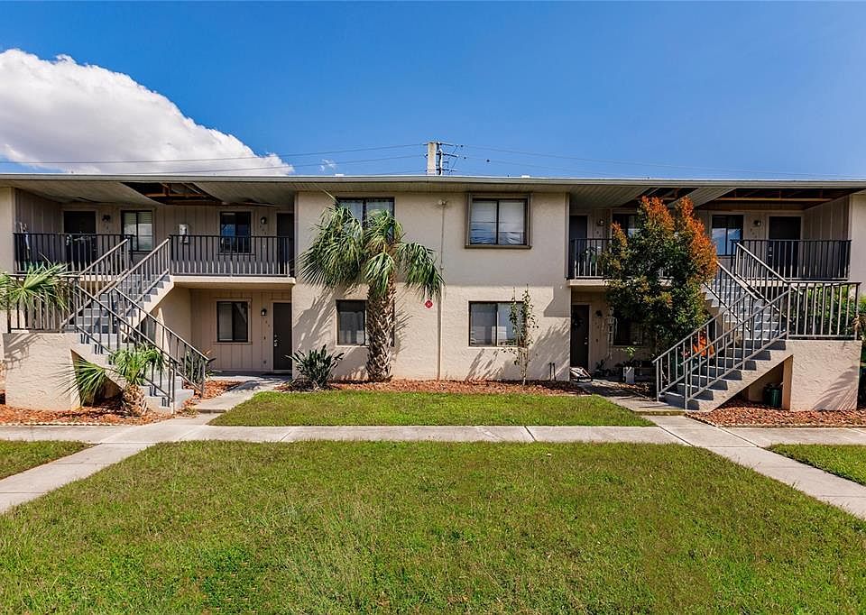 1st image of 22523 WESTCHESTER BOULEVARD #D204