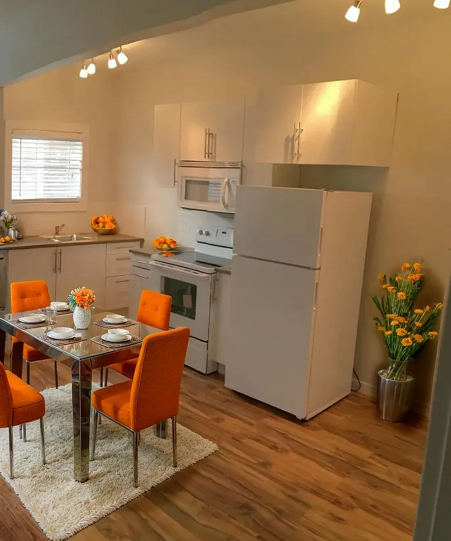 Cozy Highland Park Living at 4933 Echo Street — Photo 4