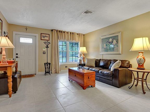 5th image of 1040 NW 48th Court