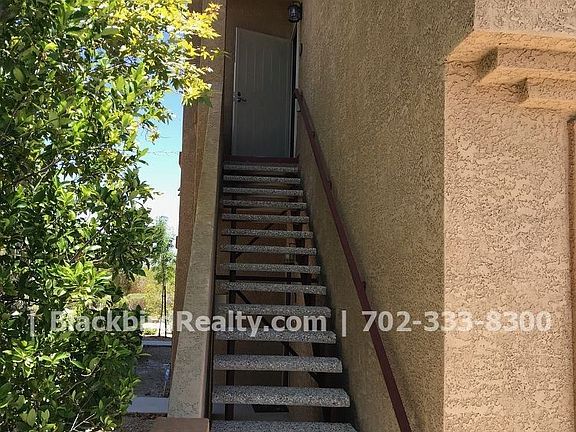 3rd image of 8250 N Grand Canyon Dr Unit 2105