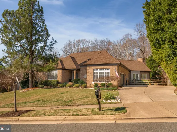 1006 Featherston Ct, Fredericksburg, VA 22401