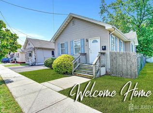 85 Avenel St, Avenel, NJ 07001