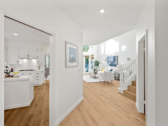 5th image of 12775 Saratoga Woods Cir