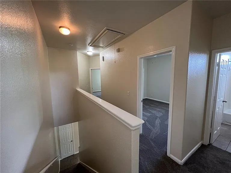 2400 Allred Dr #B — Photo 15