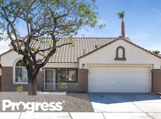 825 Seco Verde Ave, Henderson, NV 89015