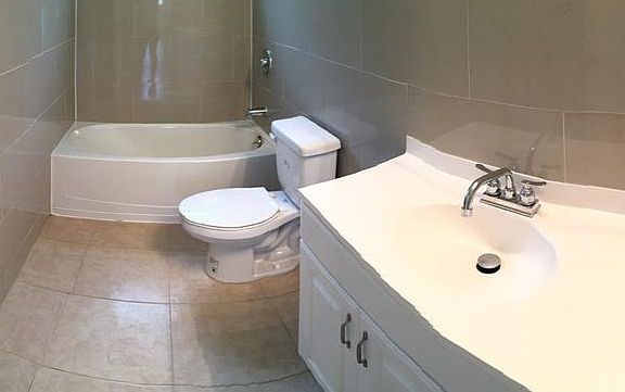 2nd image of 3542 Margate Dr
