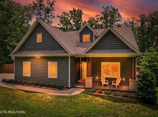 9133 Lynnwood Ln, Rockford, TN 37853