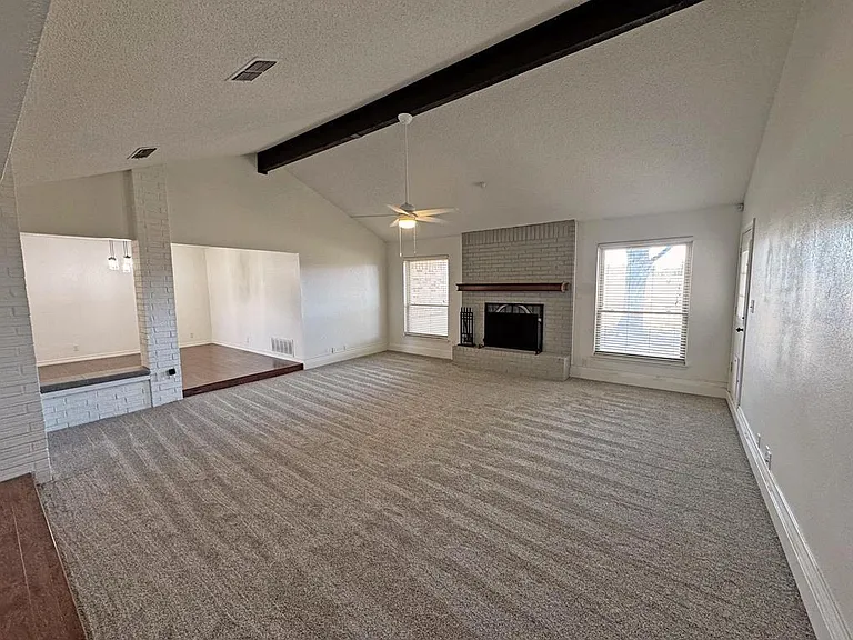 4027 Angelina Dr — Photo 5