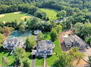 455 Wyckoff Ave, Wyckoff, NJ 07481