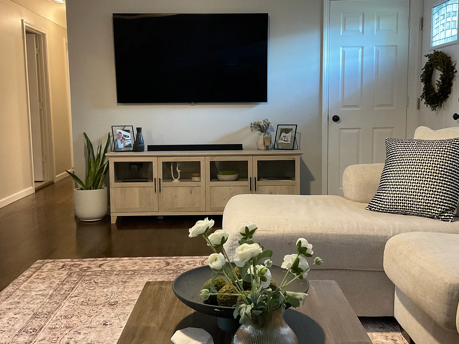 3 bed, 1.5 bath, 1320 sqft, $2,500 — Photo 4