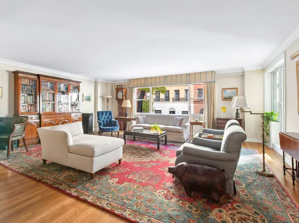 535 East 86th Street image 1 of 17