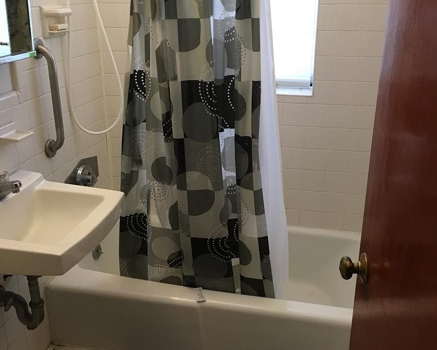 2nd image of 1484 Massachusetts Ave APT 6