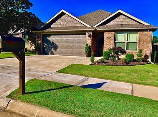 1710 S K Pl, Rogers, AR 72756