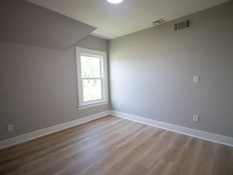 431 Greenwich Ave #2B — Photo 4