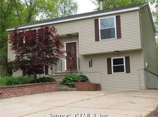 71 Carey Ave, Meriden, CT 06451