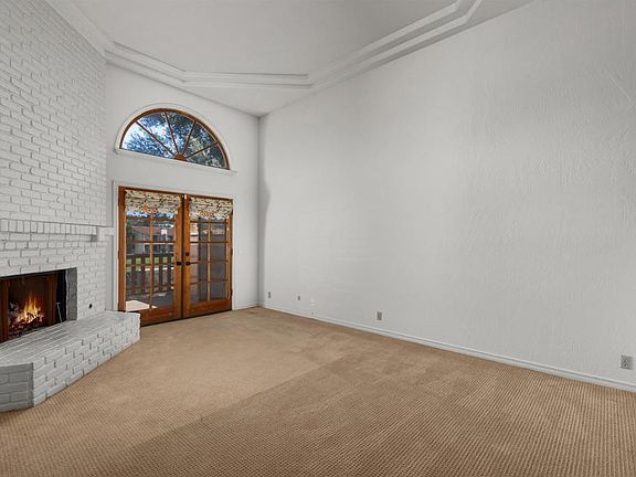 4th image of 2583 Navarra Dr Unit D