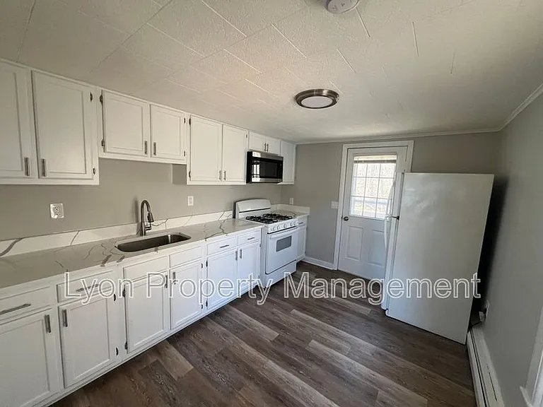 36 N 3rd Ave #2 — Photo 2