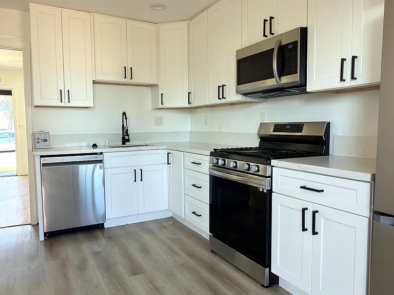 7967 Golden Ave — Photo 1