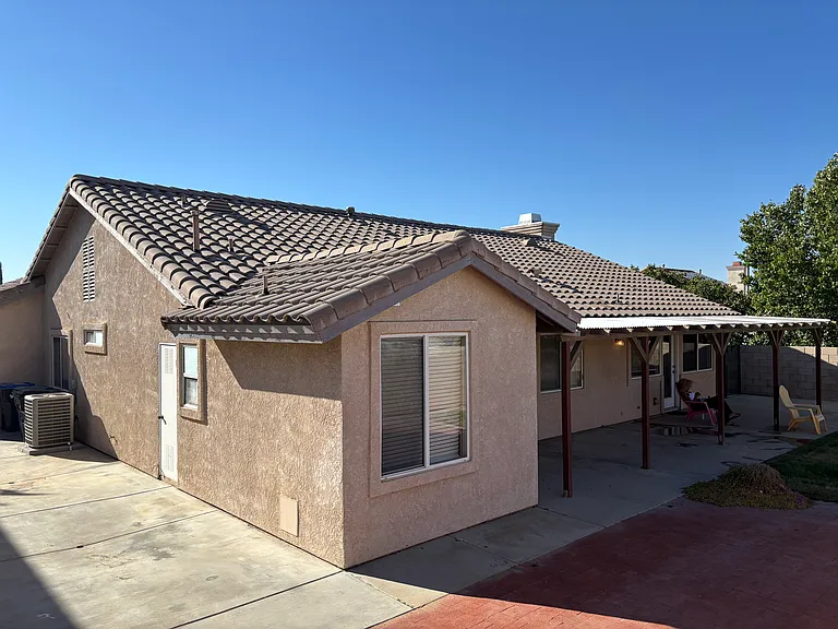 40508 Fieldcrest Ln — Photo 3