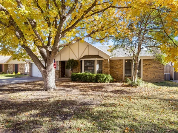 317 Bodart Ln, Fort Worth, TX 76108