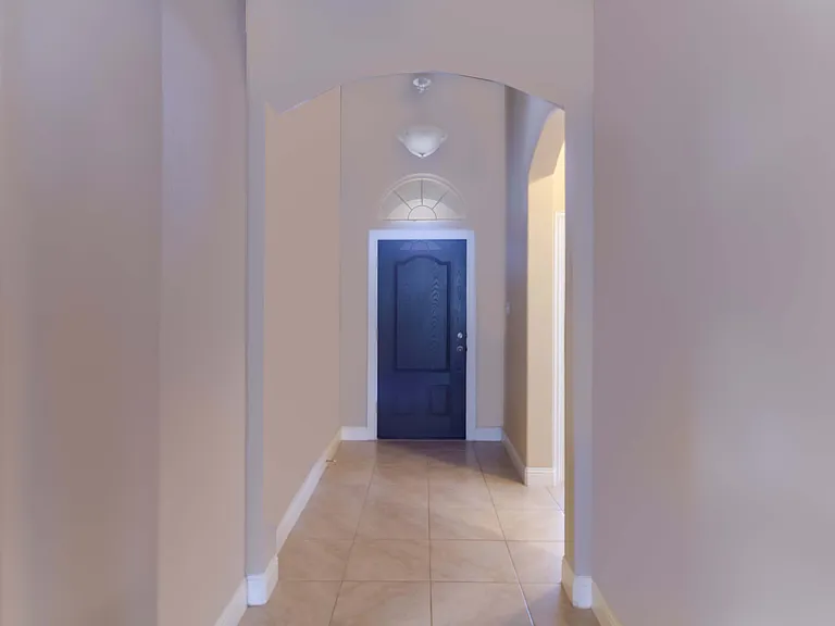 15613 Renshaw Way — Photo 3
