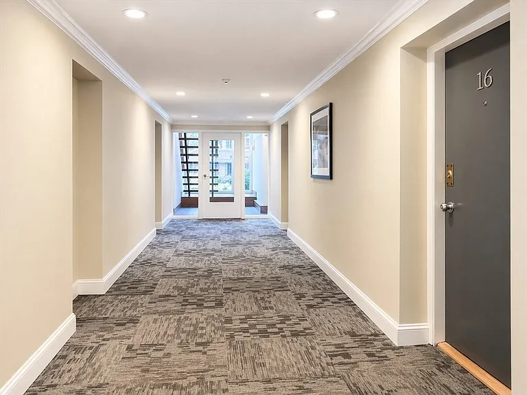 15 Francis St #16 — Photo 10
