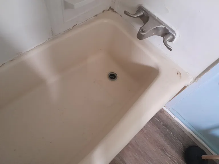 7335 Grand Prairie Hwy #3 — Photo 2