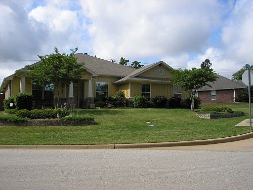 1st image of 501 Pearl Ct