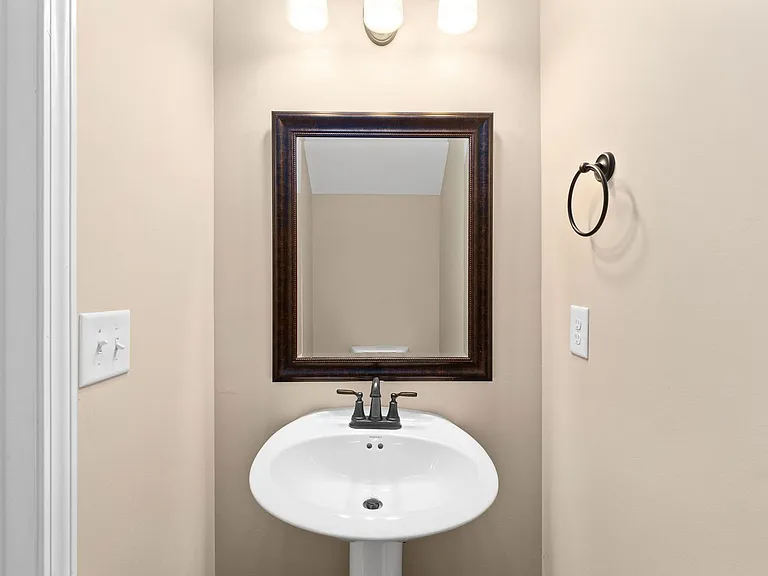 1269 Parkway Pl — Photo 30