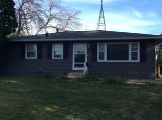 421 Wendell Ct, Waterloo, IA 50703