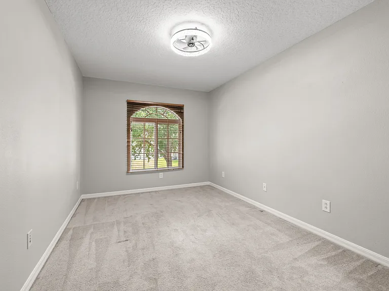 1752 Portcastle Cir — Photo 44