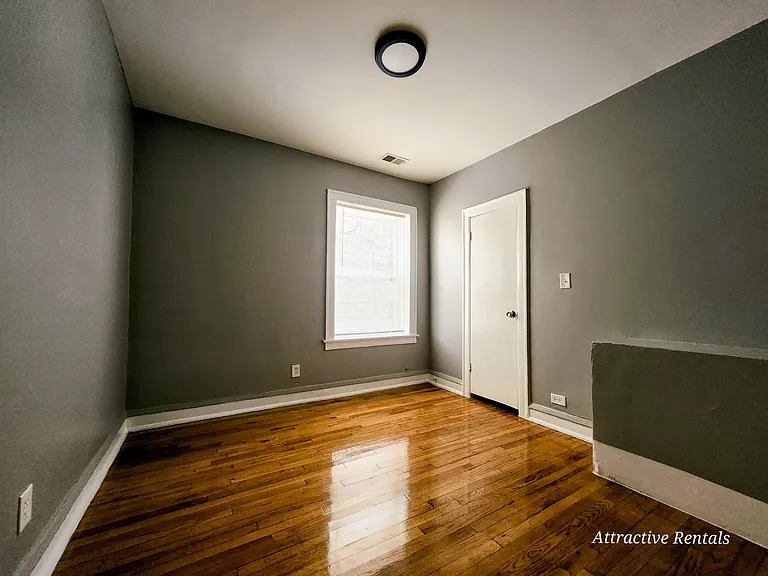 1615-17 W 78th St #1 — Photo 4